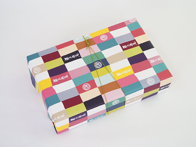 藤兵衛庵のラッピング包装例 サイズ小